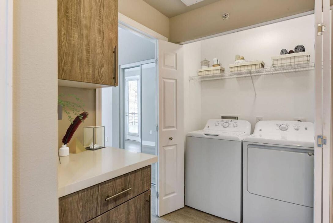 Woodland Hills Luxury Apt 2 Bed Ca Los Angeles Exterior photo